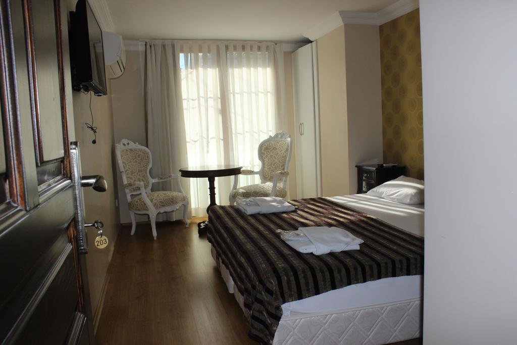 My Way Terrace Hotel Adalar Habitación foto
